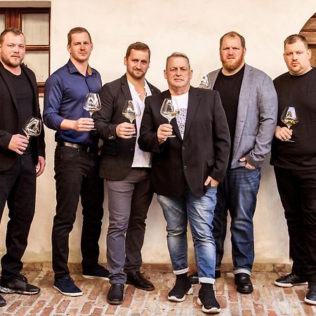 Posestvo Scurek Wine Bed & Breakfast Dobrovo Bagian luar foto