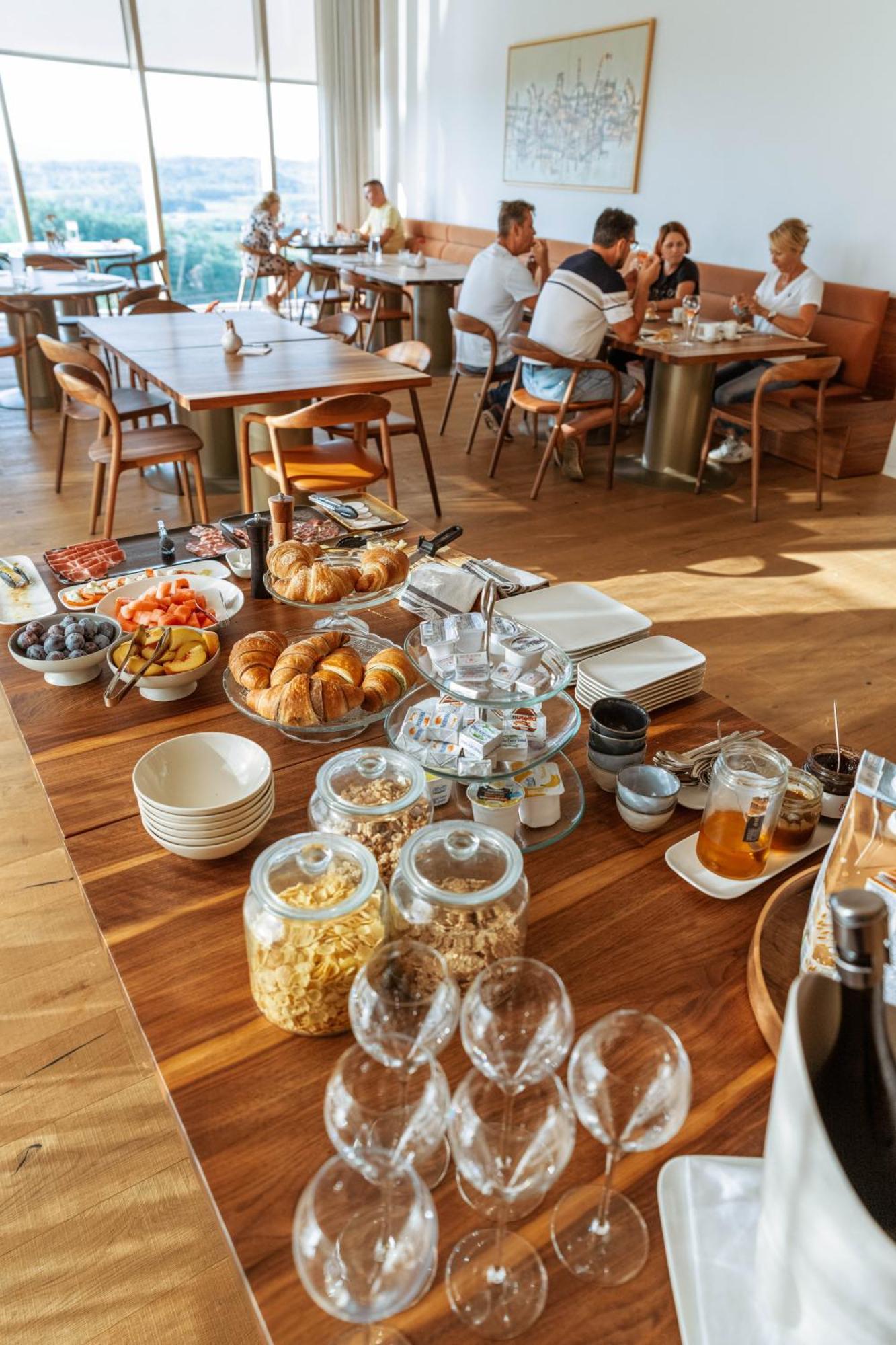 Posestvo Scurek Wine Bed & Breakfast Dobrovo Bagian luar foto