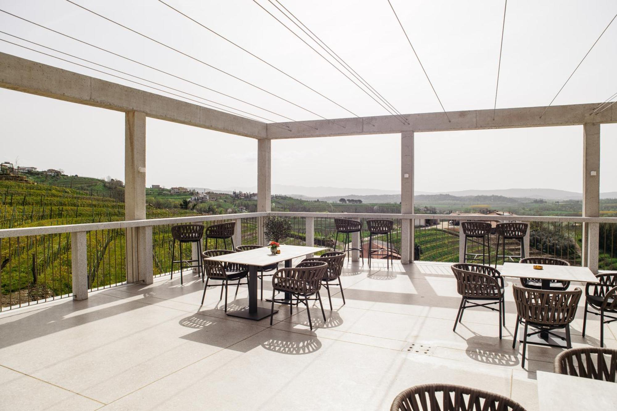 Posestvo Scurek Wine Bed & Breakfast Dobrovo Bagian luar foto